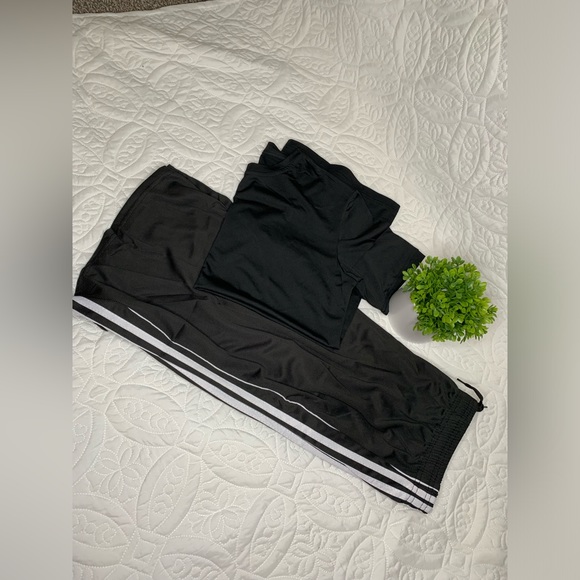 Boy's set - Picture 4 of 5